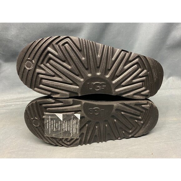 UGG Australia Girls Classic II Boots Pull-On Suede Black Size 5 NEW NO BOX! - Picture 6 of 6